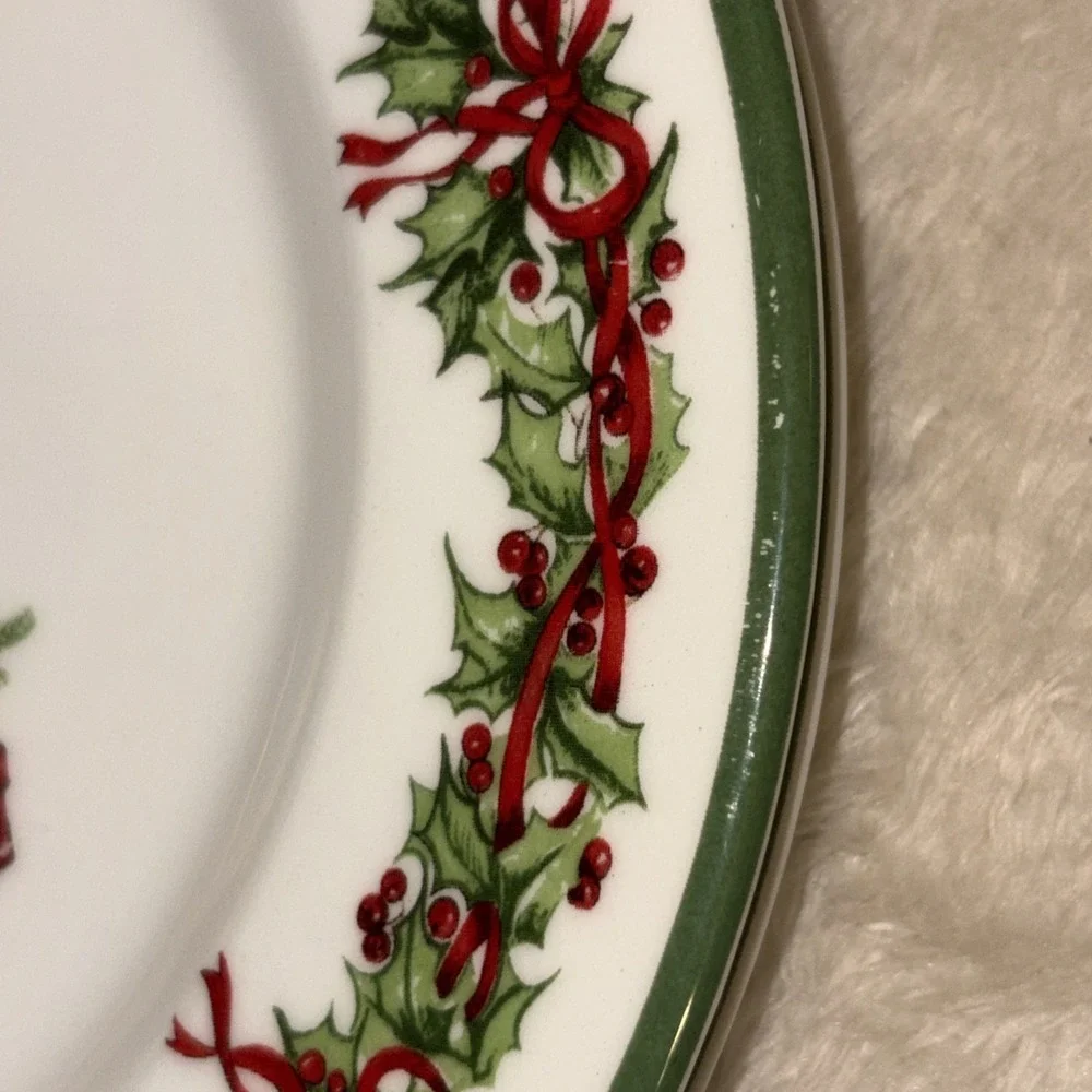 Christopher Radko Traditions Holiday Celebrations 1 Soup Bowl/2 Dessert Plates